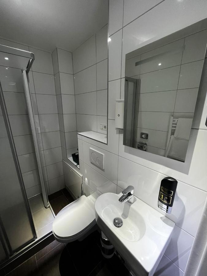 Mala Me Hotel Hannover Phòng bức ảnh