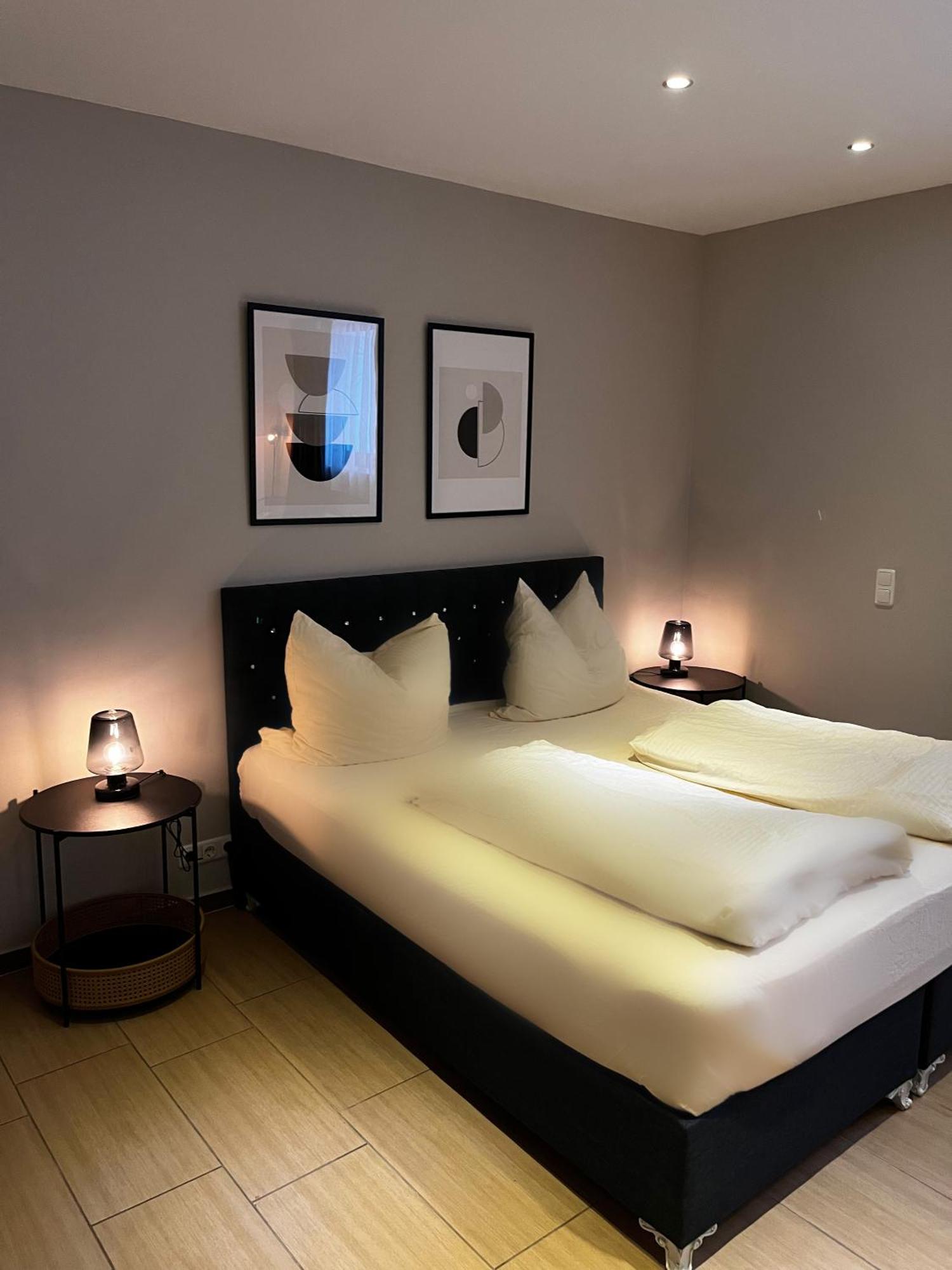Mala Me Hotel Hannover Ngoại thất bức ảnh